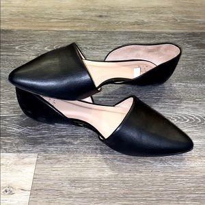 Black flats - BRAND NEW!